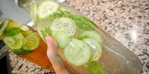 Afla care sunt beneficiile apei de castravete