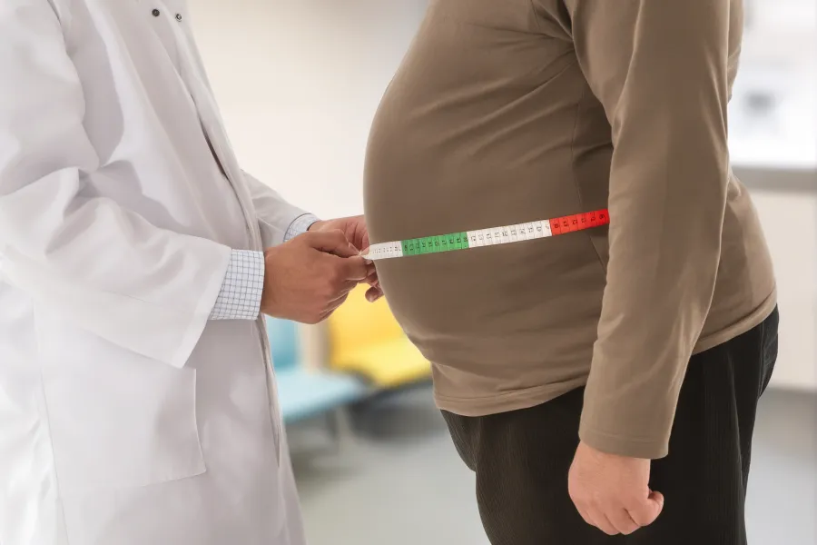 Grăsimea abdominală e mai importantă decât IMC-ul pentru boli cardiace