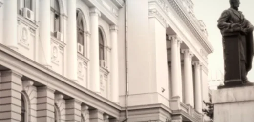 Baroul Iași contestă decizia Facultății de Drept de a-i îndepărta pe avocații lui Alexandru Toader