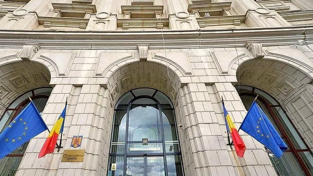 Guvernul a vândut înghețarea pensiilor drept disciplină. Legea o impune, pentru că datoria a trecut de 60%